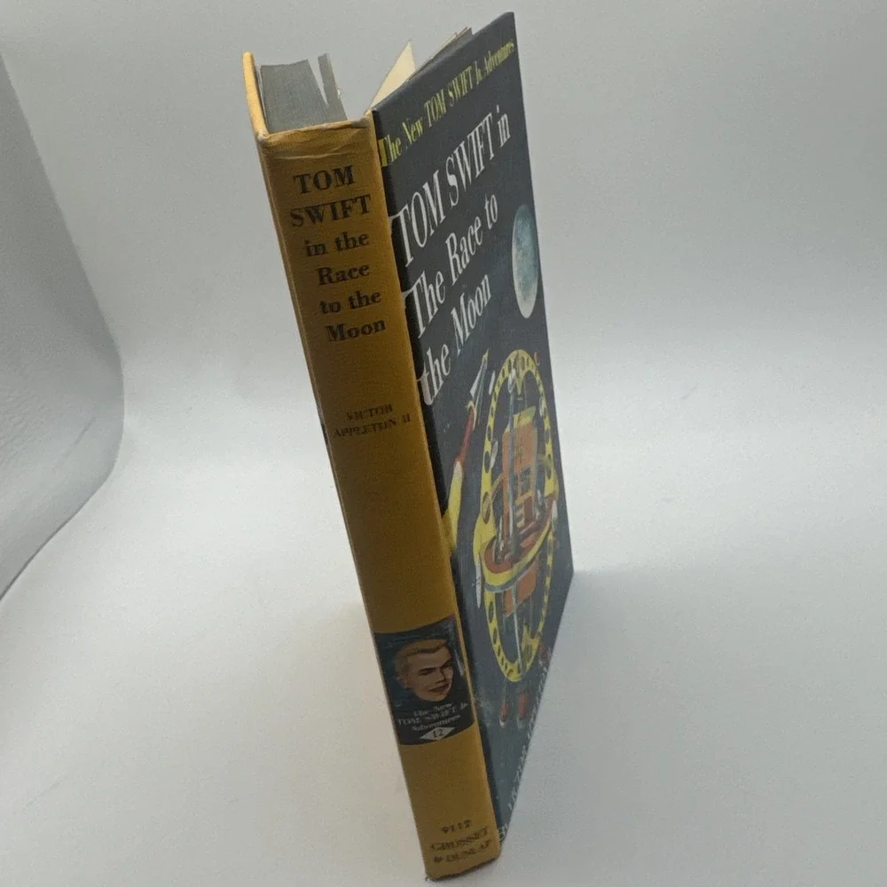 TOM SWIFT IN THE RACE TO THE MOON (9112) Vintage 1958 by Victor Appleton II-NICE